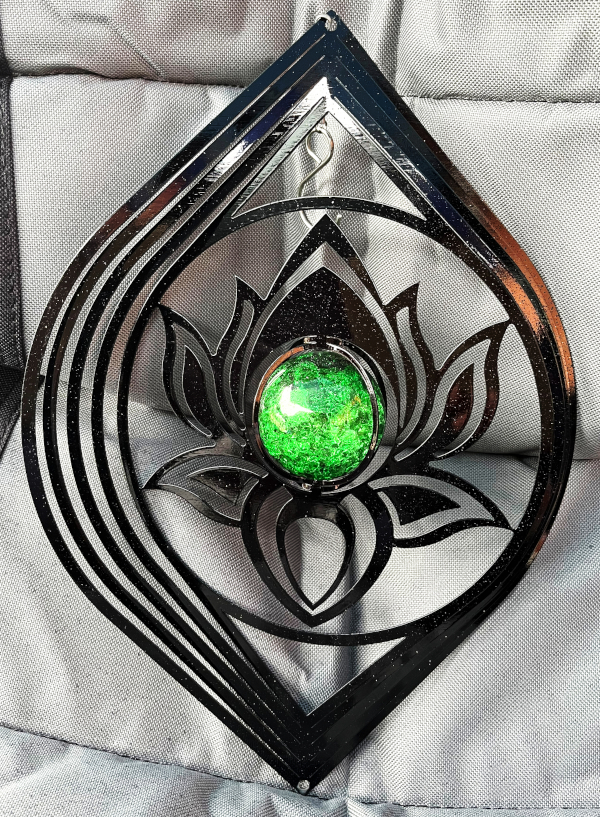 Black Lotus Green Sphere Wind Spinner